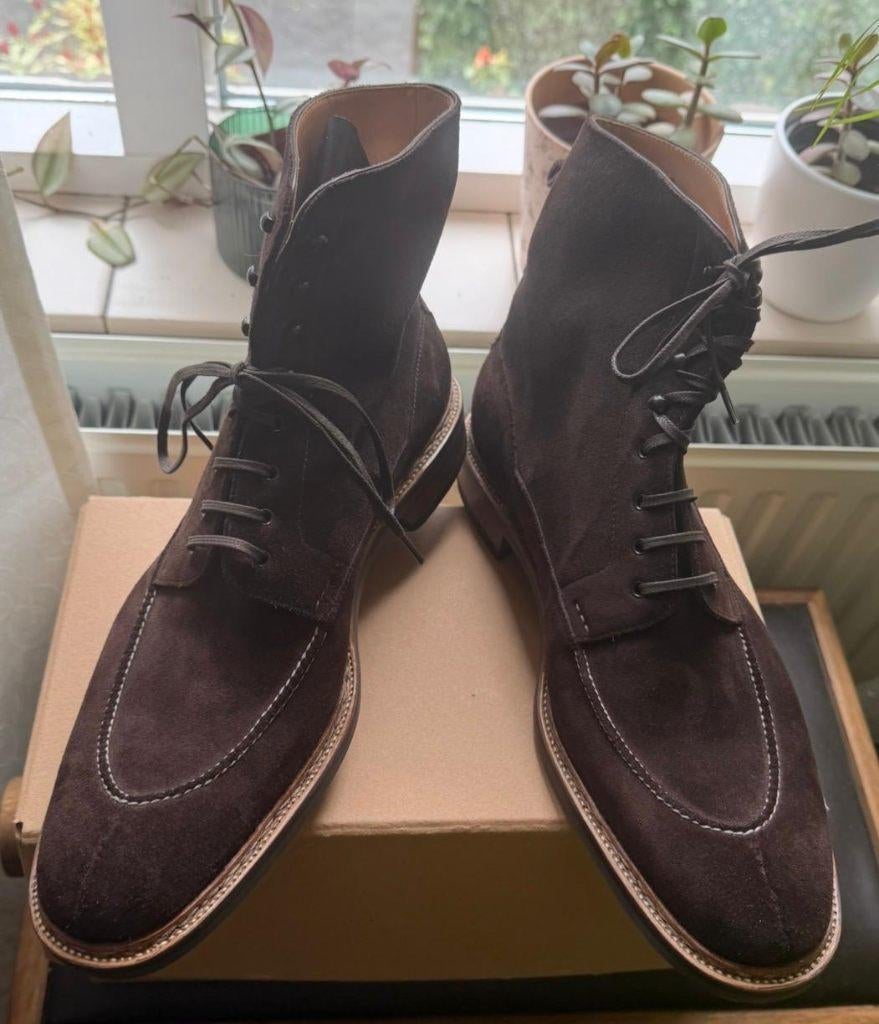 Boot "Norvegian Cut" made from Dark Brown Suede UK11, Kleding | Heren, Schoenen, Bruin, Verzenden, Boots, Nieuw