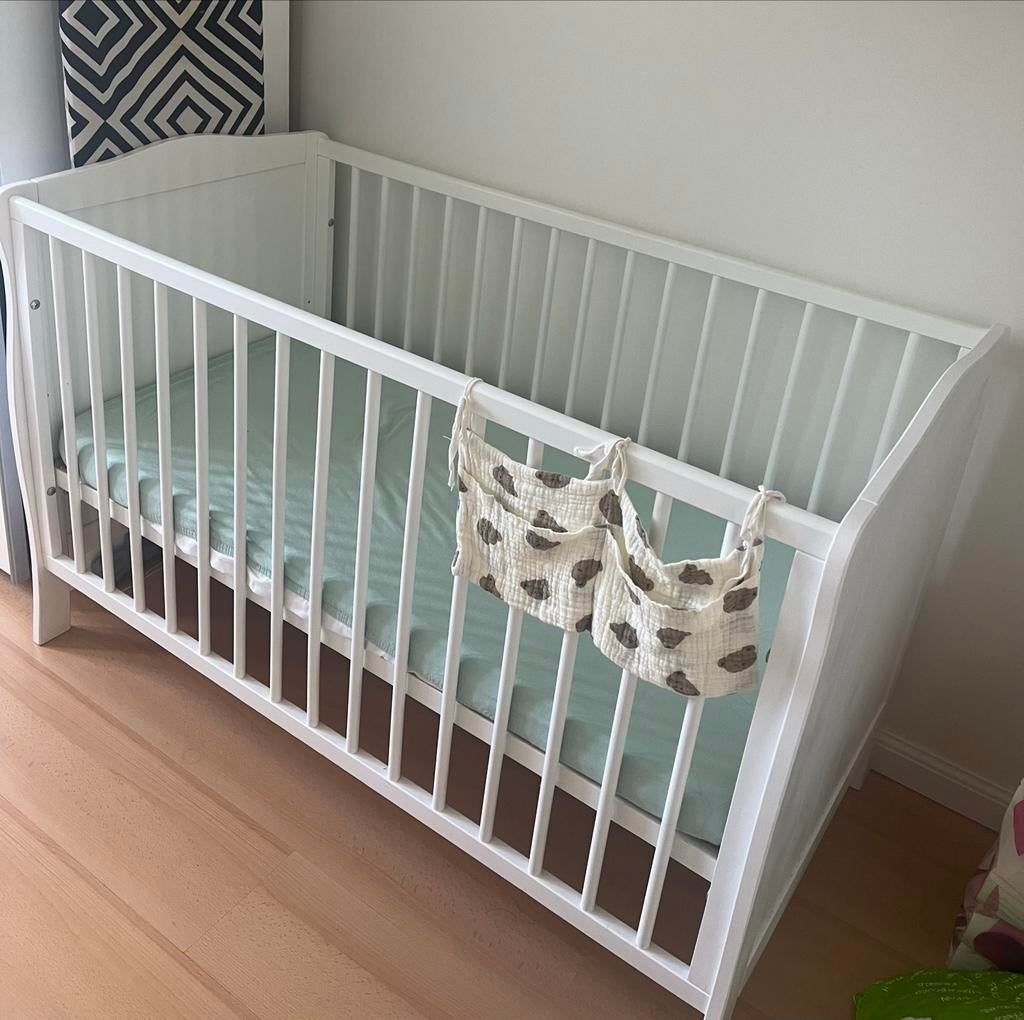Wit ledikant inclusief IKEA matras 60x120 cm, Kinderen en Baby's, Babywiegjes en Ledikanten, Ophalen, Gebruikt, Ledikant