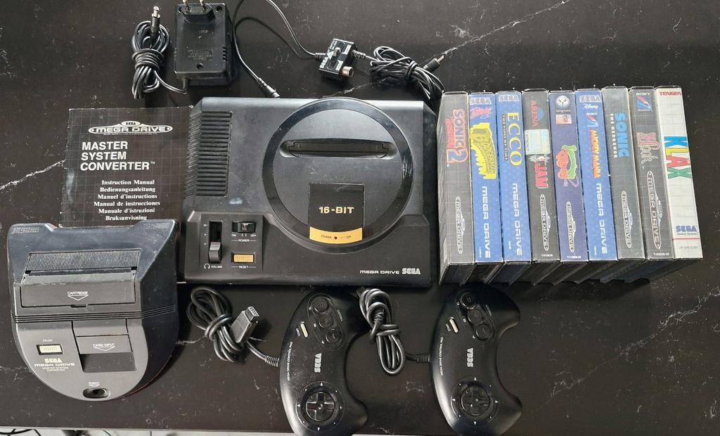 Grote Sega Mega Drive Verzameling, Master System Converte, Spelcomputers en Games, Mega Drive, Met 2 controllers, Ophalen of Verzenden