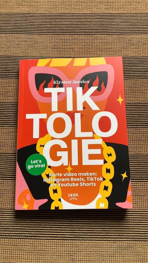 Kirsten Jassies - Tiktologie, Boeken, Wetenschap, Zo goed als nieuw, Ophalen of Verzenden