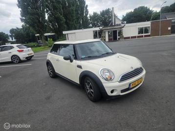 Mini Mini 1.4 One Salt lm wielen airco nwe apk ! beschikbaar voor biedingen