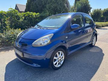 Toyota Aygo 1.0-12V + AIRCO / APK 7/2026 / LM VELGEN beschikbaar voor biedingen