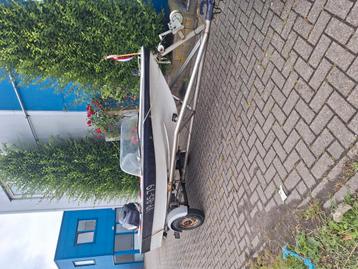 Speedboot project/onderdelen Rvs trailer  beschikbaar voor biedingen