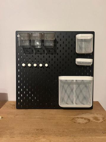 IKEA SKÅDIS wandbord – zwart incl. accessoires - afbeelding 1
