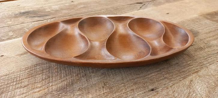 Teak houten schaal met vakken - Ovaal, Huis en Inrichting, Woonaccessoires | Schalen en Manden, Zo goed als nieuw, Schaal, Ovaal