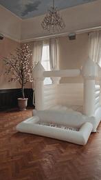 TE HUUR: SPRINGKASTEEL MET BALLENBAK, Hobby en Vrije tijd, Feestartikelen | Verhuur, Ophalen of Verzenden, Zo goed als nieuw, Overige