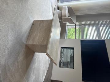 Salon tafel travertin beschikbaar voor biedingen