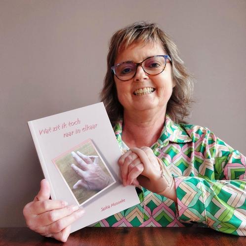 Boek over reuma en meerdere aandoeningen, Boeken, Biografieën, Nieuw, Overige, Ophalen of Verzenden