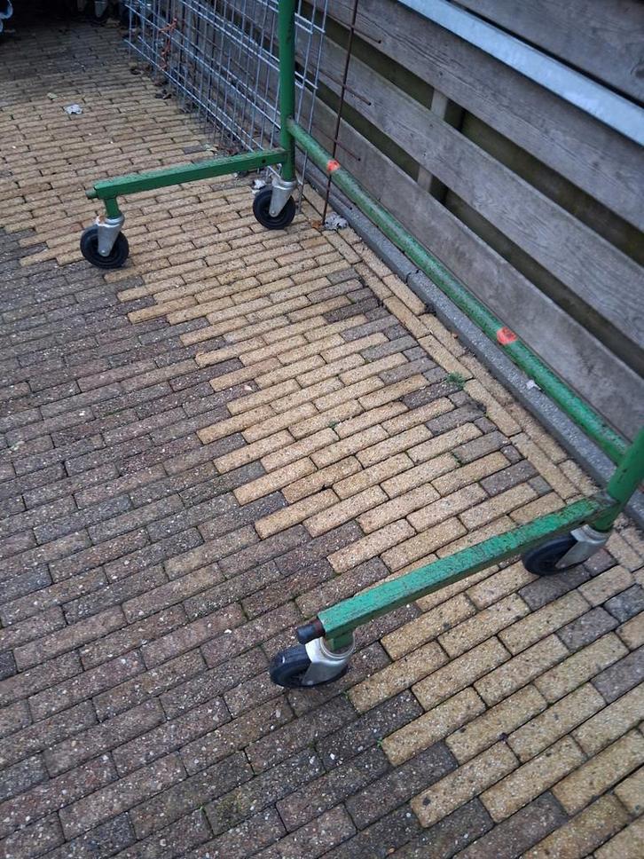 Opslagkarren voor bankstellen - 22 stuks, Doe-het-zelf en Verbouw, Steigers, Gebruikt, Overige typen, Minder dan 2 meter, Ophalen of Verzenden