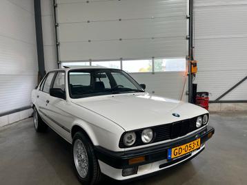 BMW 3-serie e30 320i Wit beschikbaar voor biedingen