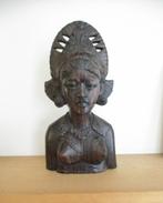 Javaanse ebbehouten buste, Verzenden