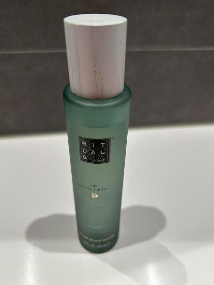 Nieuw Rituals The Ritual of Jing Sleep Pillow Body Mist 50ml, Sieraden, Tassen en Uiterlijk, Uiterlijk | Gezichtsverzorging, Nieuw