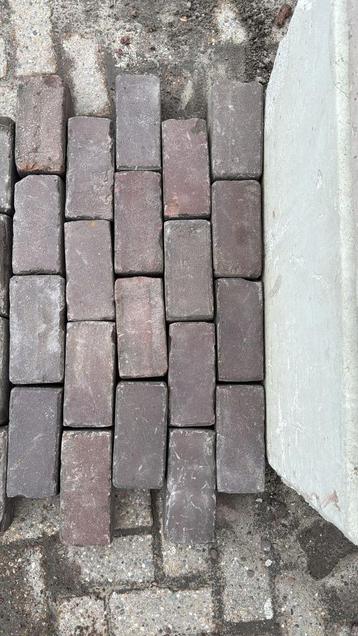 gebruikt oud gebakken klinkers rood paars beschikbaar voor biedingen