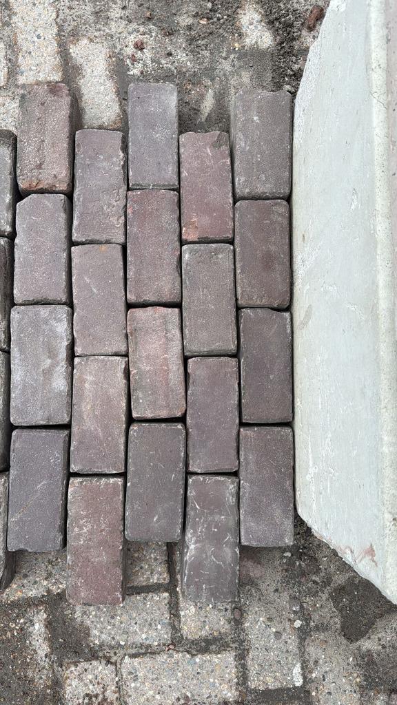 gebruikt oud gebakken klinkers rood paars, Tuin en Terras, Tegels en Klinkers, Gebruikt, Klinkers, Keramiek, Ophalen of Verzenden