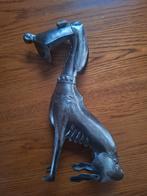 beeld metaal hond, Verzamelen, Beelden en Beeldjes, Ophalen of Verzenden, Zo goed als nieuw, Dier