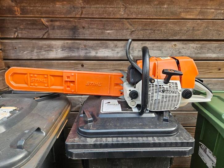 Stihl kettingzaag MS 660 ex brandweer, Doe-het-zelf en Verbouw, Gereedschap | Zaagmachines, Zo goed als nieuw, Kettingzaag, 1200 watt of meer