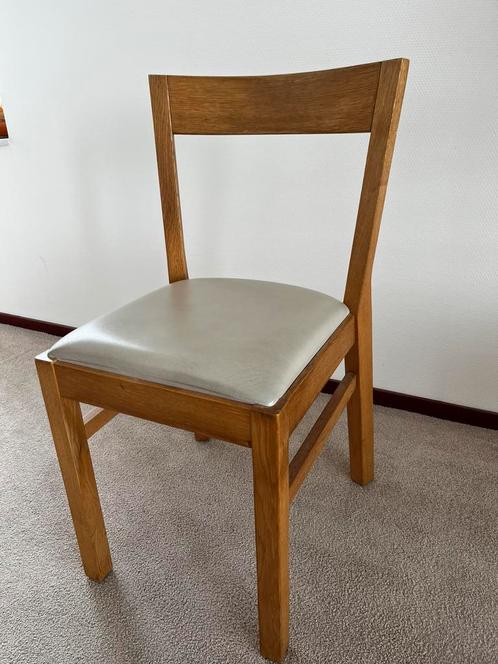Houten stoel met echt leren zitting, Huis en Inrichting, Stoelen, Zo goed als nieuw, Eén, Leer, Bruin, Ophalen