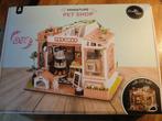 DIY Miniature Pet Shop (bouwpakket), Ophalen of Verzenden, Zo goed als nieuw, Knutselwerk