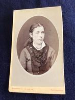 CDV, Jongedame, P. Vlaanderen & C. van der Aa, Alkmaar, Ophalen of Verzenden, Voor 1940, Gebruikt, Foto