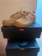 Nike Air Force 1 Low SP Supreme Wheat 45,5 & 47,5, Nieuw, Ophalen of Verzenden, Bruin, Sneakers of Gympen