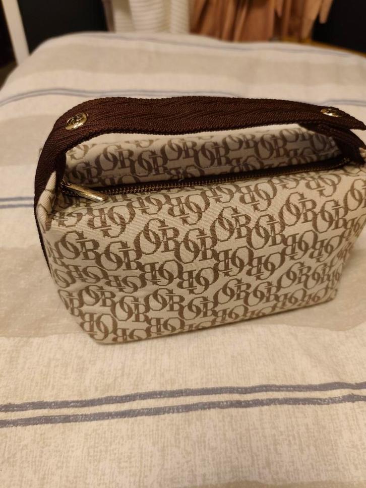 Olcay Gulsen Beauty pouche limited edition, Sieraden, Tassen en Uiterlijk, Toilettassen, Nieuw, Dame, Ophalen