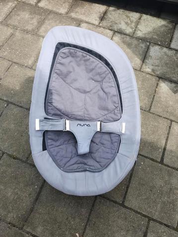 Nuna wipper grijs beschikbaar voor biedingen