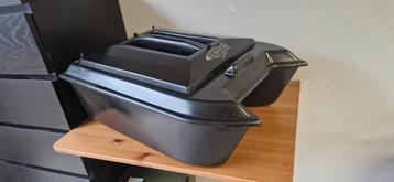 Voerboot fishfeeder beschikbaar voor biedingen