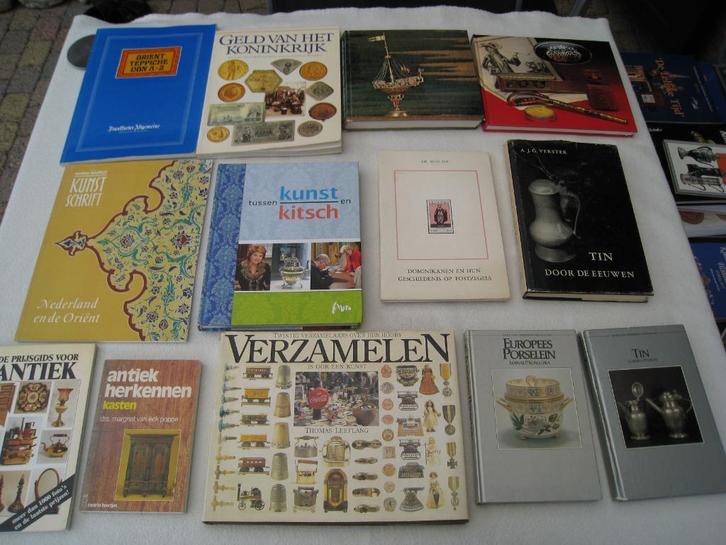 ANTIEK - KUNST BOEKEN TIN- PORSELEIN . 11 ST 2,- PER STUK !, Boeken, Film, Tv en Media, Gelezen, Overige typen, Verzenden