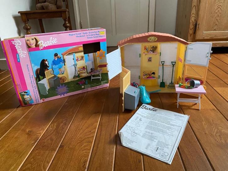 Barbie Paardenstal Speelset, Kinderen en Baby's, Speelgoed | Poppen, Gebruikt, Barbie, Ophalen of Verzenden