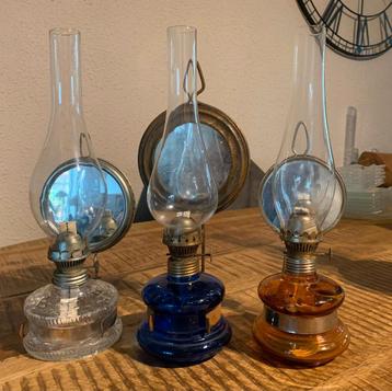 3 Glazen olielampjes met Reflector beschikbaar voor biedingen