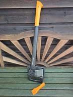 Fiskars kloofbijl met wig, Ophalen