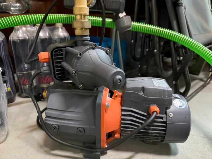 Leo waterpomp zo goed als nieuw, Tuin en Terras, Waterpompen, Zo goed als nieuw, Ophalen