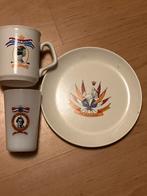 Drie generaties koningshuis, serviesgoed, Ophalen