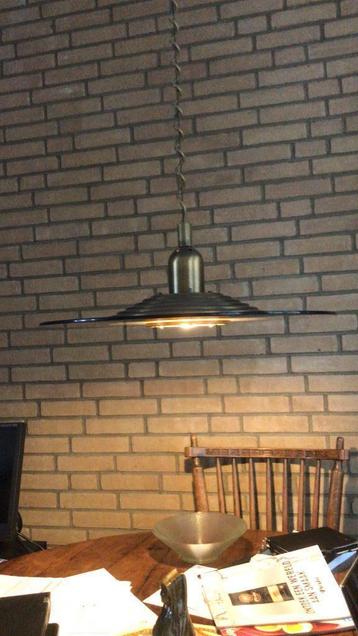 Hanglamp (metaal) met glasplaat beschikbaar voor biedingen