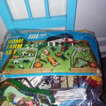 Boerderij speelset Blue-Box Home Farm Set 101 pcs vintage beschikbaar voor biedingen