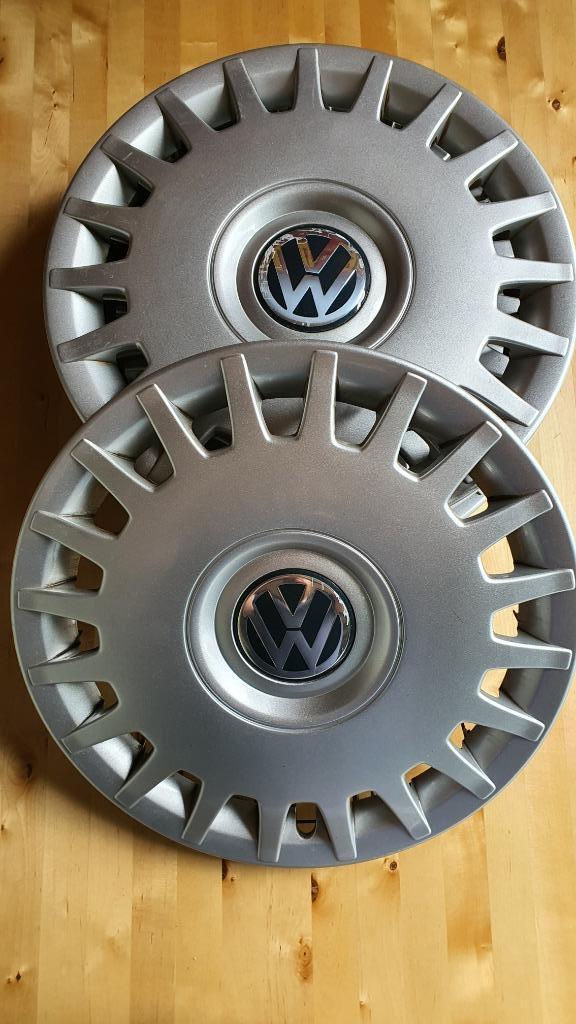 Originele VW wieldoppen 15 inch – Golf 4/Bora (2 st.), Auto diversen, Wieldoppen, Zo goed als nieuw, Ophalen of Verzenden