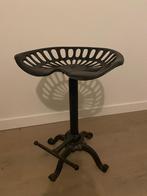 Gietijzeren industriële kruk – tractor fitting, Huis en Inrichting, Barkrukken, Ophalen, Gebruikt, In hoogte verstelbaar, 60 tot 90 cm