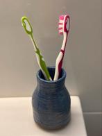 Handgemaakte vaasje, Huis en Inrichting, Ophalen of Verzenden, Zo goed als nieuw, Glas, Minder dan 50 cm