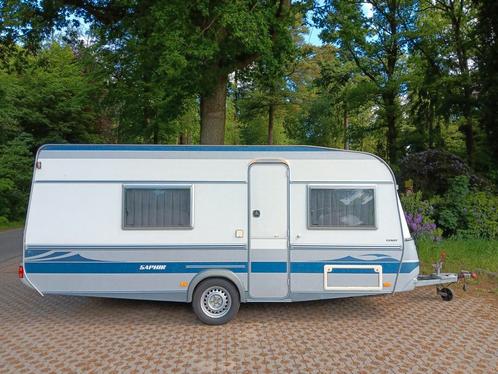 Fendt Saphir 490 TKM. 5 Pers + Voortent + Luifel, Caravans en Kamperen, Caravans, Particulier, tot en met 4, Treinzit, Fendt, Lengtebed