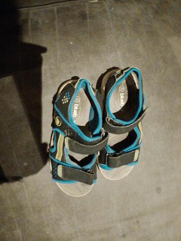 Leuke sandalen maat 30 beschikbaar voor biedingen