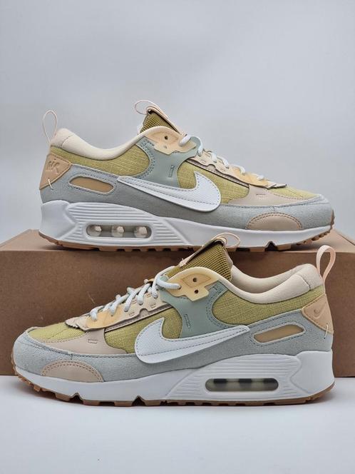 Nike air max 90 futura - gold light green - size 40 - new, Kleding | Dames, Schoenen, Nieuw, Sneakers of Gympen, Overige kleuren