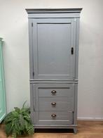 Prachtige oude smalle kast, Ophalen, Gebruikt