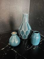 3 Blauwe Vaasjes - Decoratief & Functioneel, Blauw, Aardewerk of Porselein, Ophalen of Verzenden, Zo goed als nieuw
