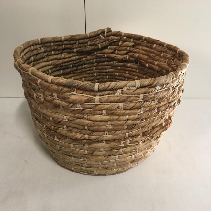 Mand van bananenblad – 50 cm - Nieuw bij TTM Wonen, Huis en Inrichting, Woonaccessoires | Schalen en Manden, Nieuw, Mand, Rond