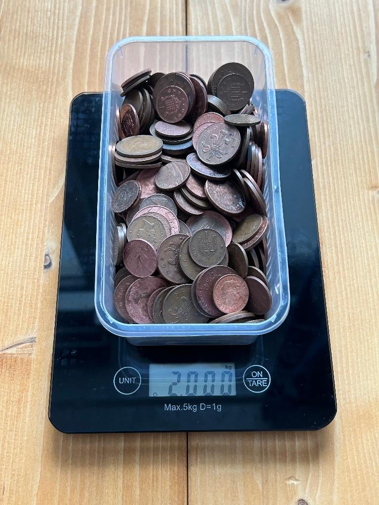 2kg Pence munten (4), Ophalen of Verzenden, Overige landen
