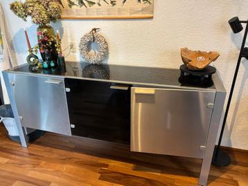 Gratis Dressoirkast Zwart Glas/RVS - Drachten beschikbaar voor biedingen
