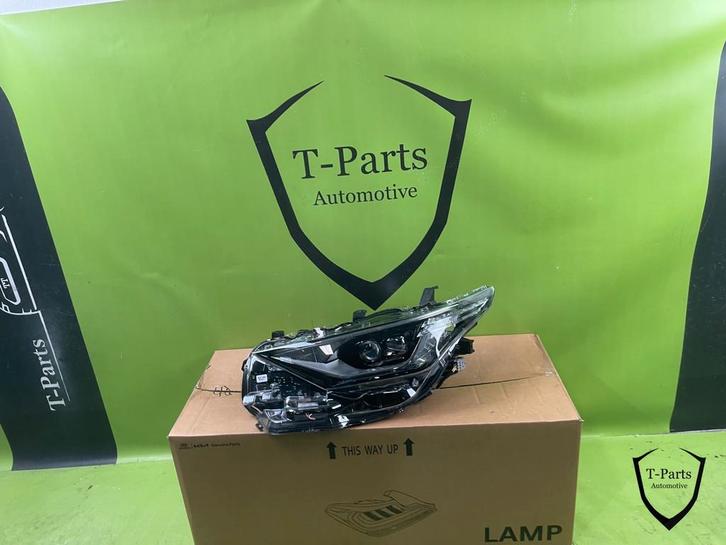 toyota auris koplamp links 8117002k60 lamp, Auto-onderdelen, Verlichting, Toyota, Nieuw, Ophalen of Verzenden