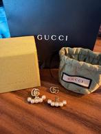 Authentieke Gucci Double G oorbellen met parels, ongedragen, Overige materialen, Nieuw, Ophalen of Verzenden, Knopjes of Stekers