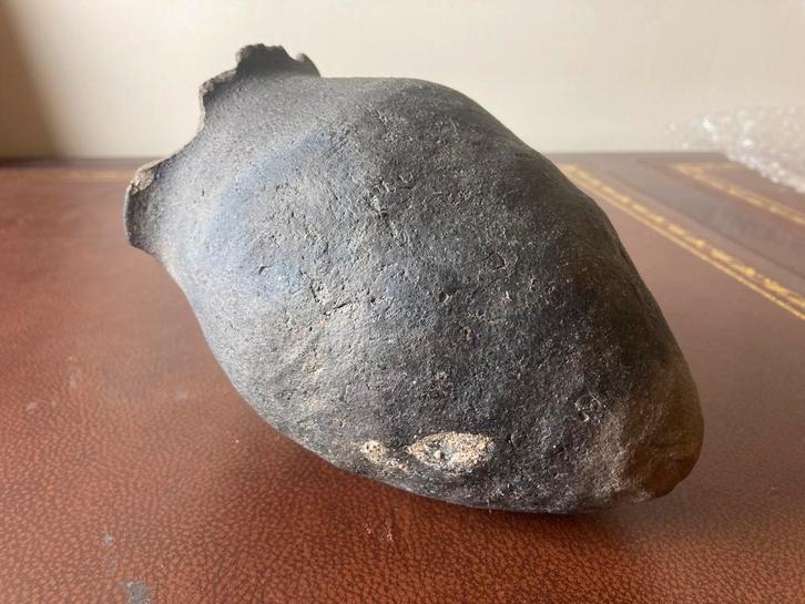 Urn/pot aardewerk middeleeuws bodemvondst, Antiek en Kunst, Antiek | Keramiek en Aardewerk, Ophalen of Verzenden