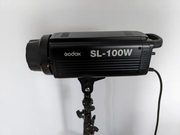 Godox SL-100W beschikbaar voor biedingen